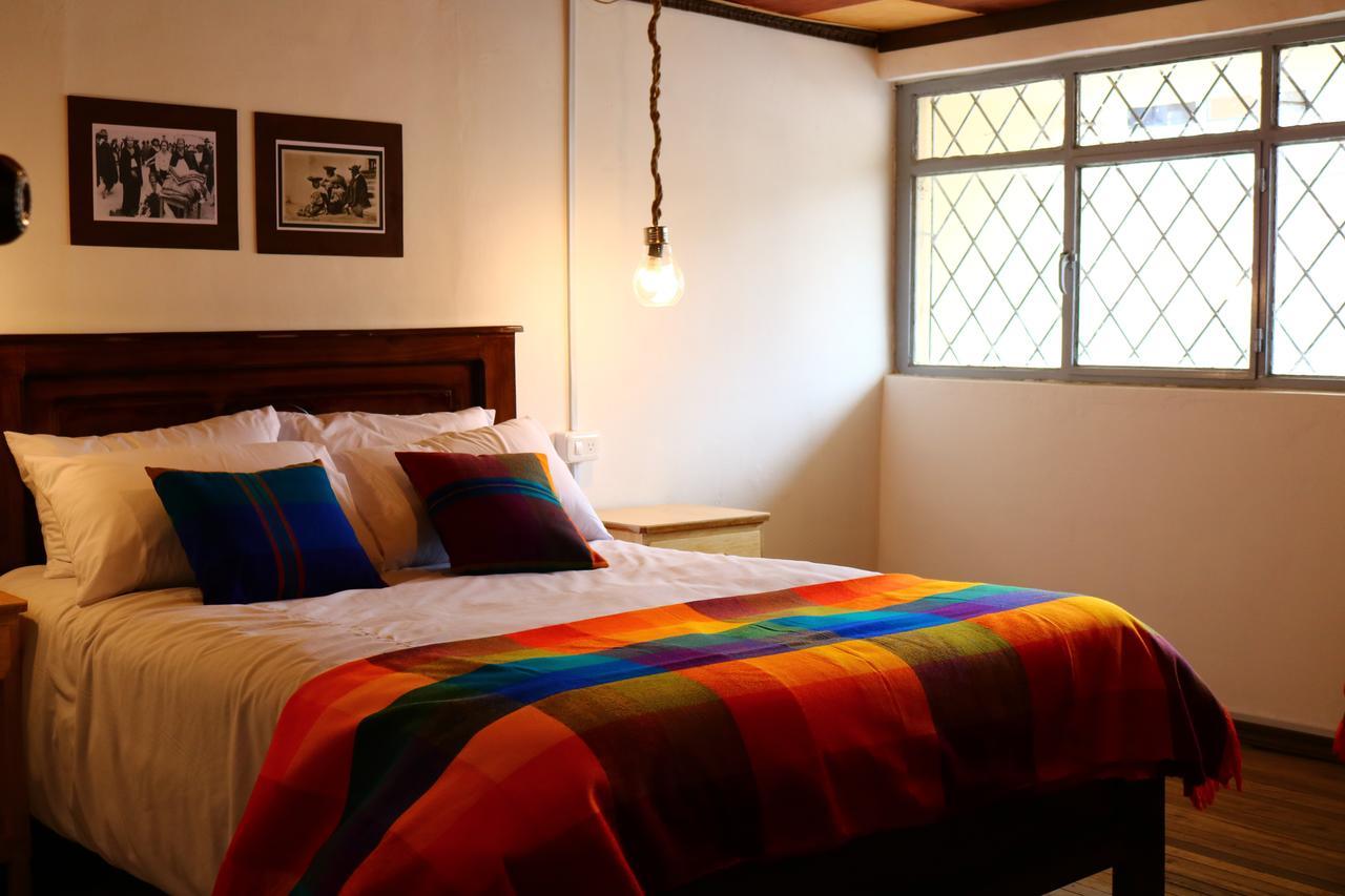 Hospedaje Los Ponchos Otavalo Exterior foto